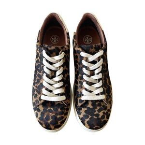 Tory Burch Howell leopard-print calf hair court sneakers - 9